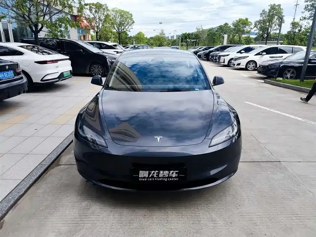 Tesla Model 3 — фото 6