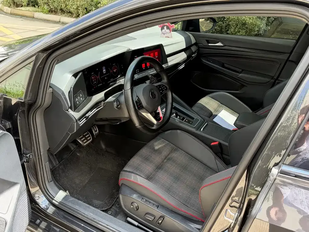 Volkswagen Golf GTI — фото 4