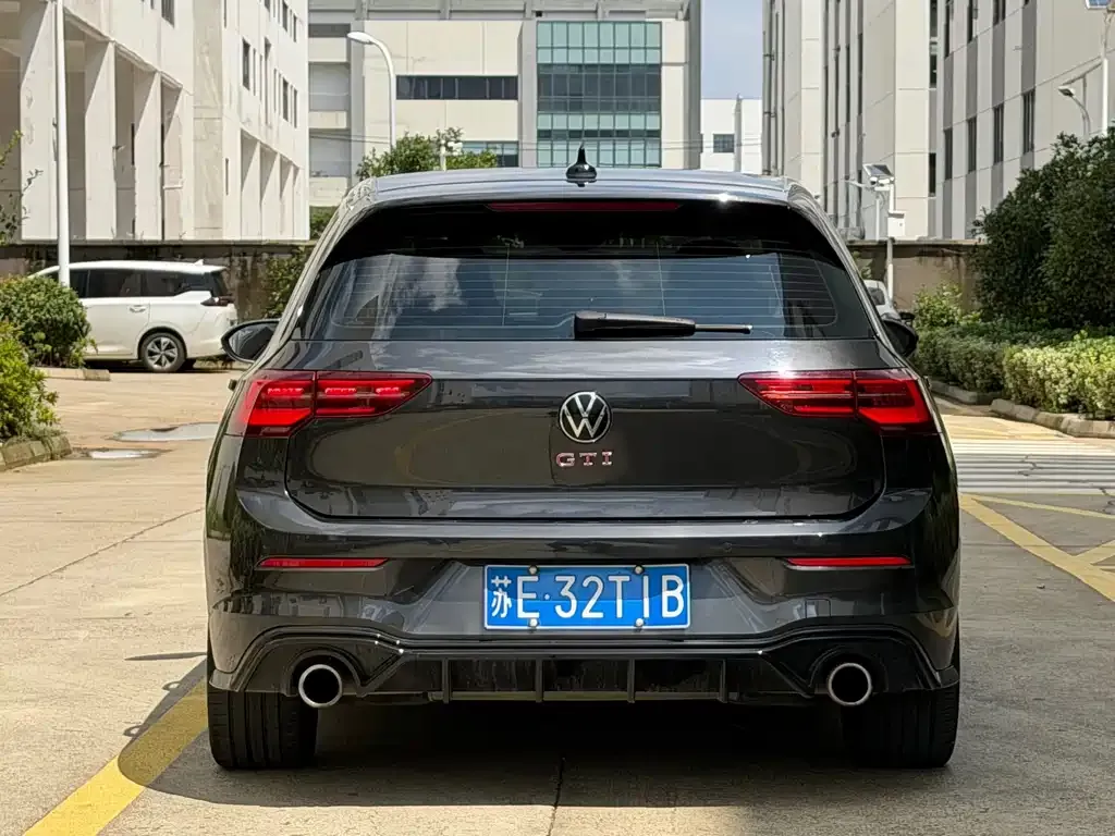 Volkswagen Golf GTI — фото 7