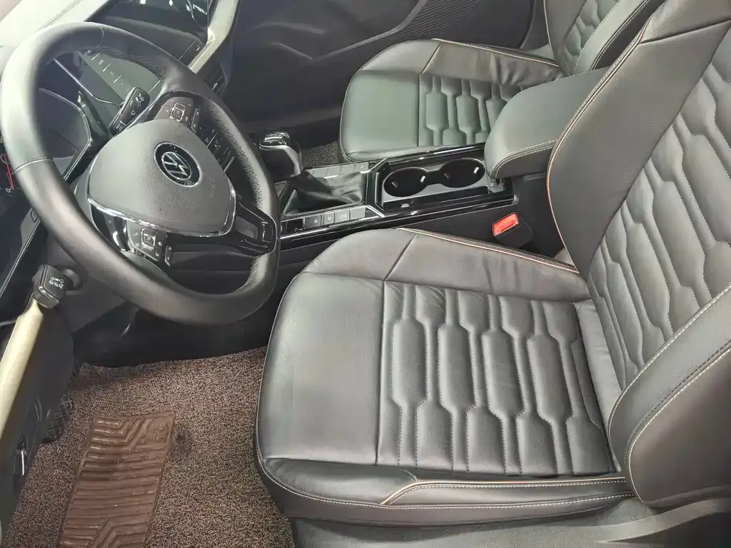 Volkswagen Passat — фото 7