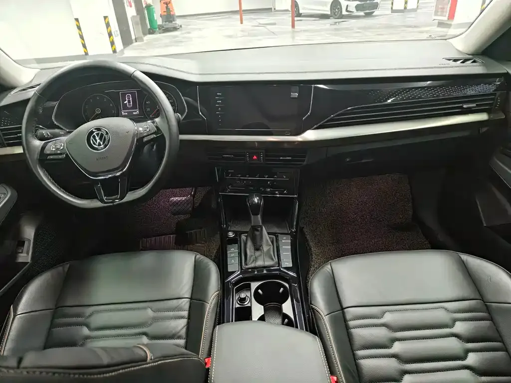Volkswagen Passat — фото 8