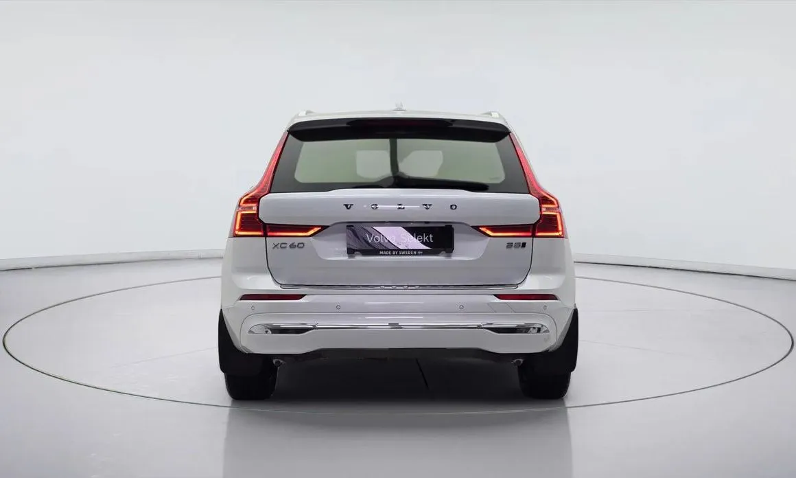Volvo XC60 — фото 3