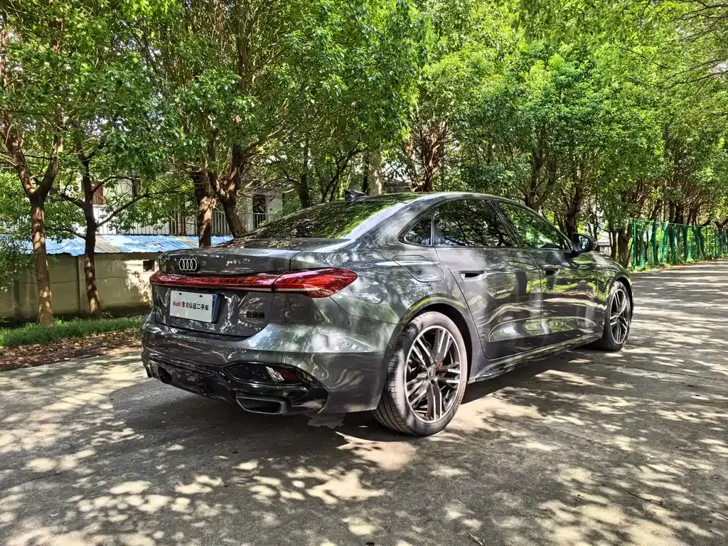 Audi A5L — фото 10