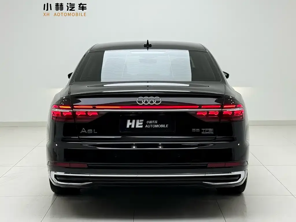 Audi A8 — фото 10