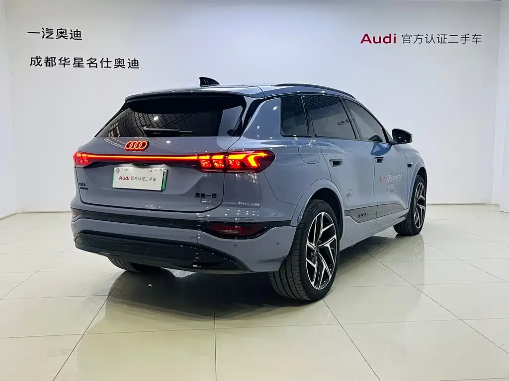 Audi Q6L e-tron — фото 5