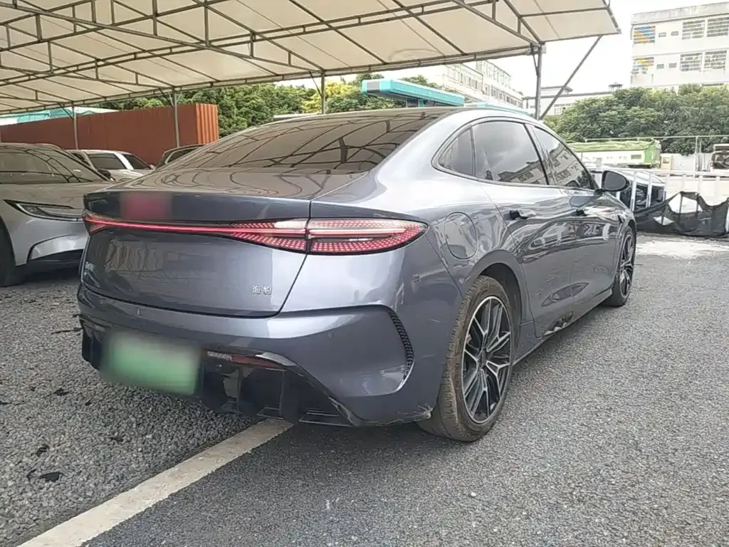BYD Seal — фото 2