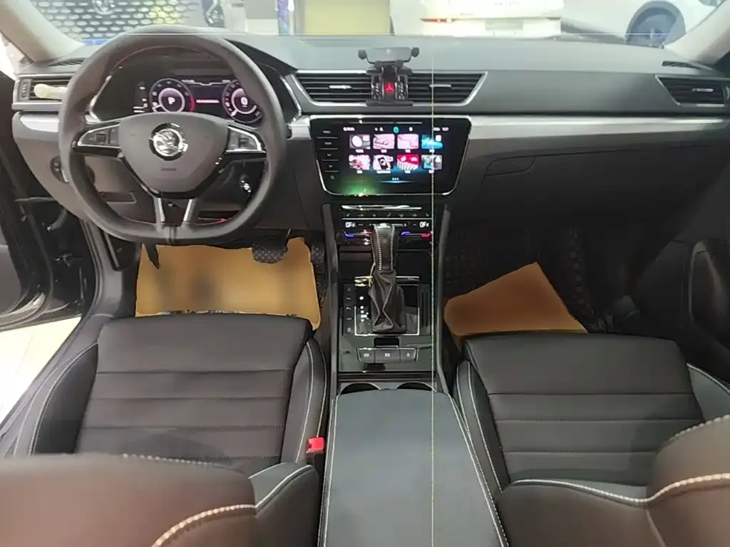 Skoda Superb — фото 3