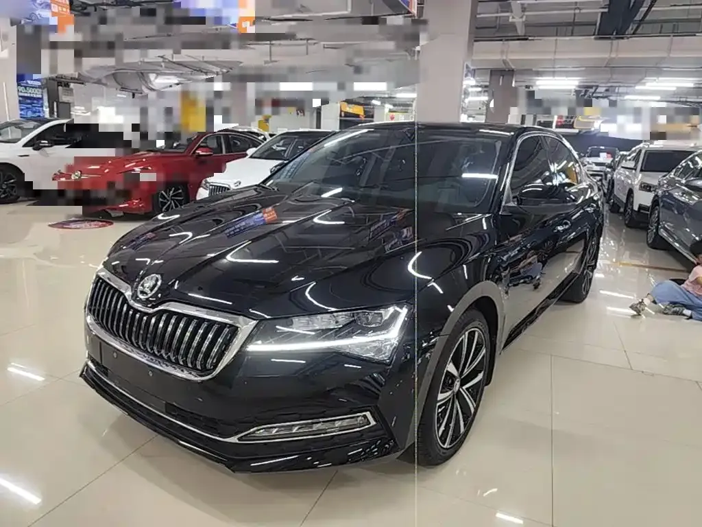 Skoda Superb — фото 6