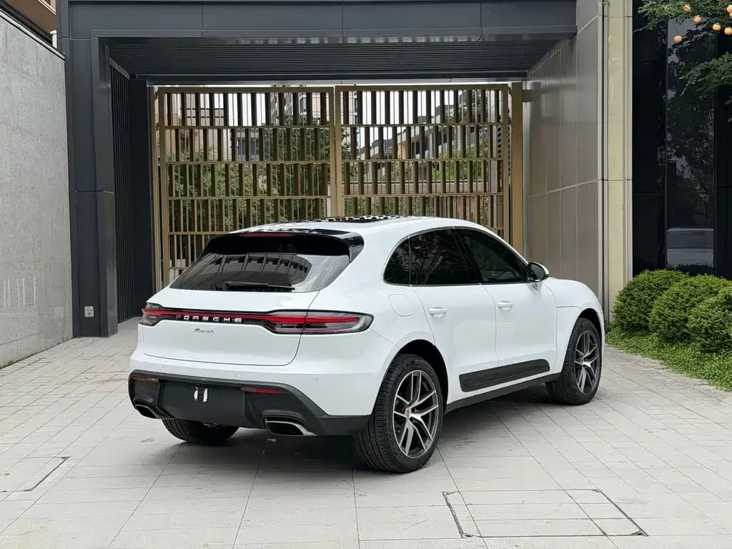 Porsche Macan — фото 8