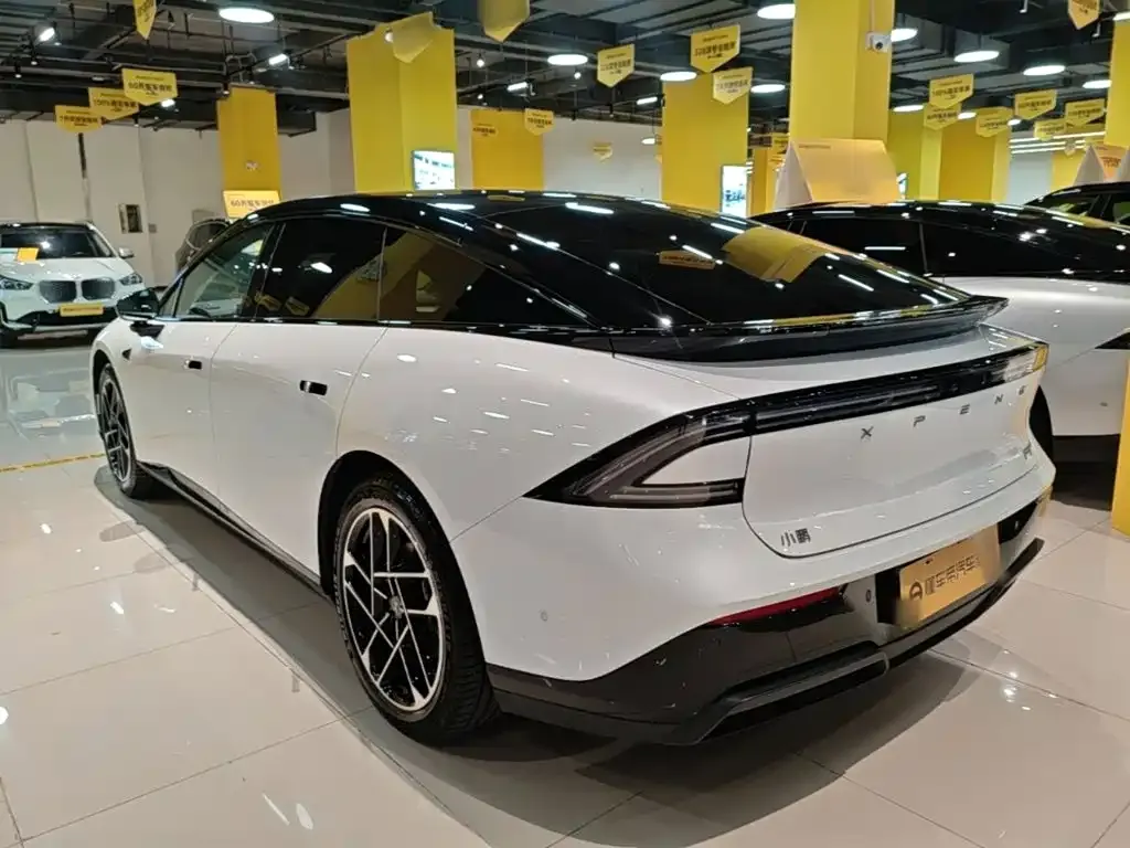 XPeng P7+ — фото 10
