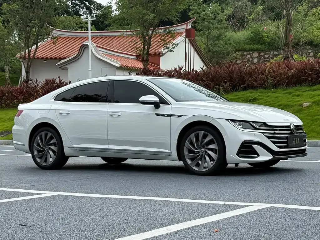 Volkswagen CC — фото 10
