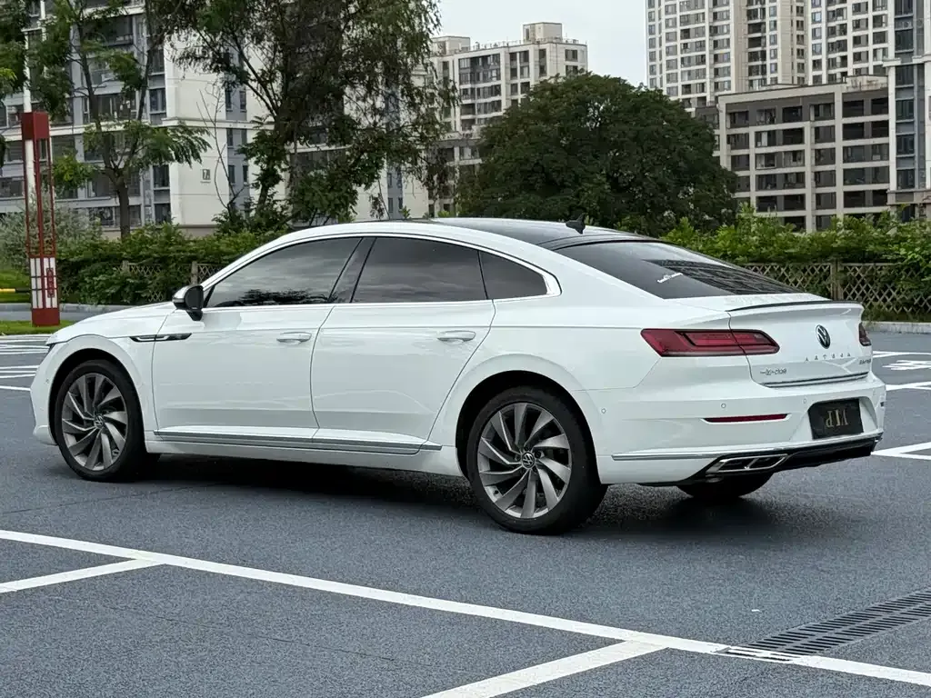 Volkswagen CC — фото 9