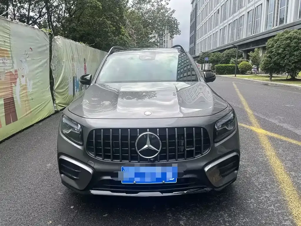 Mercedes-Benz GLB AMG — фото 2