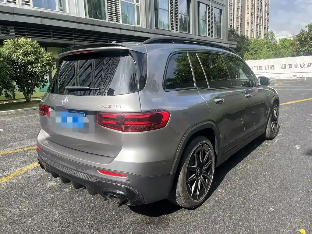 Mercedes-Benz GLB AMG — фото 8