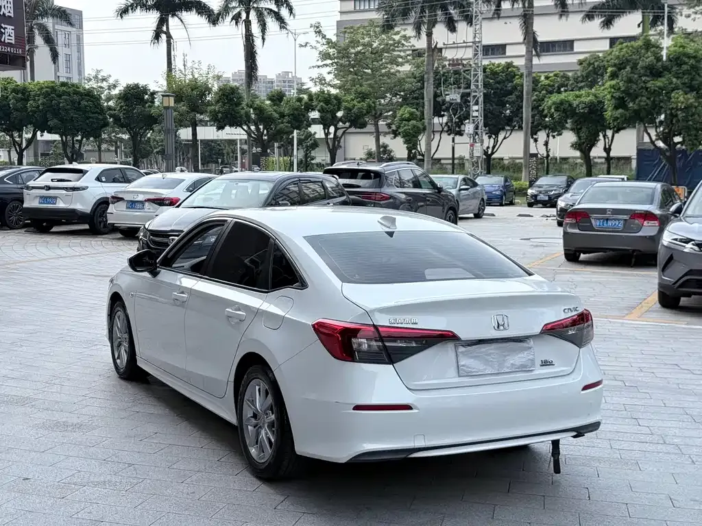 Honda Civic — фото 6