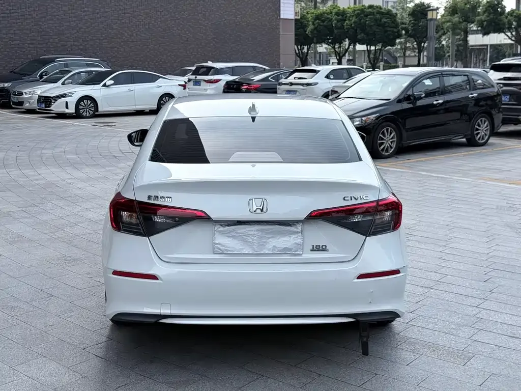 Honda Civic — фото 8