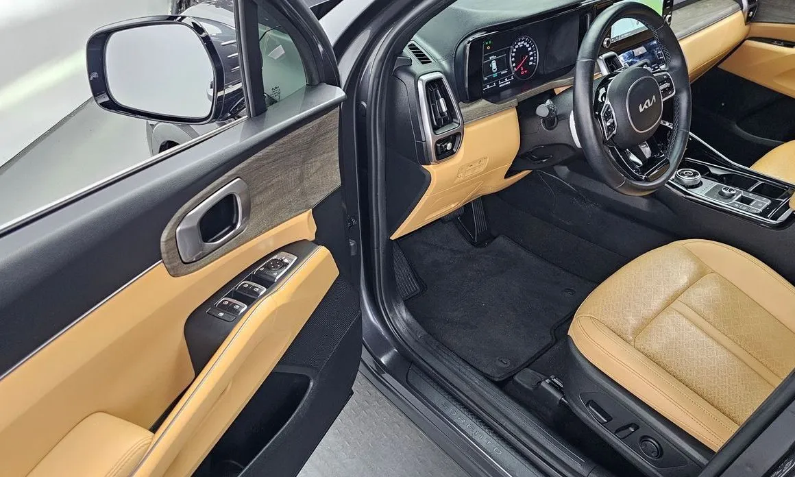 Kia Sorento — фото 9