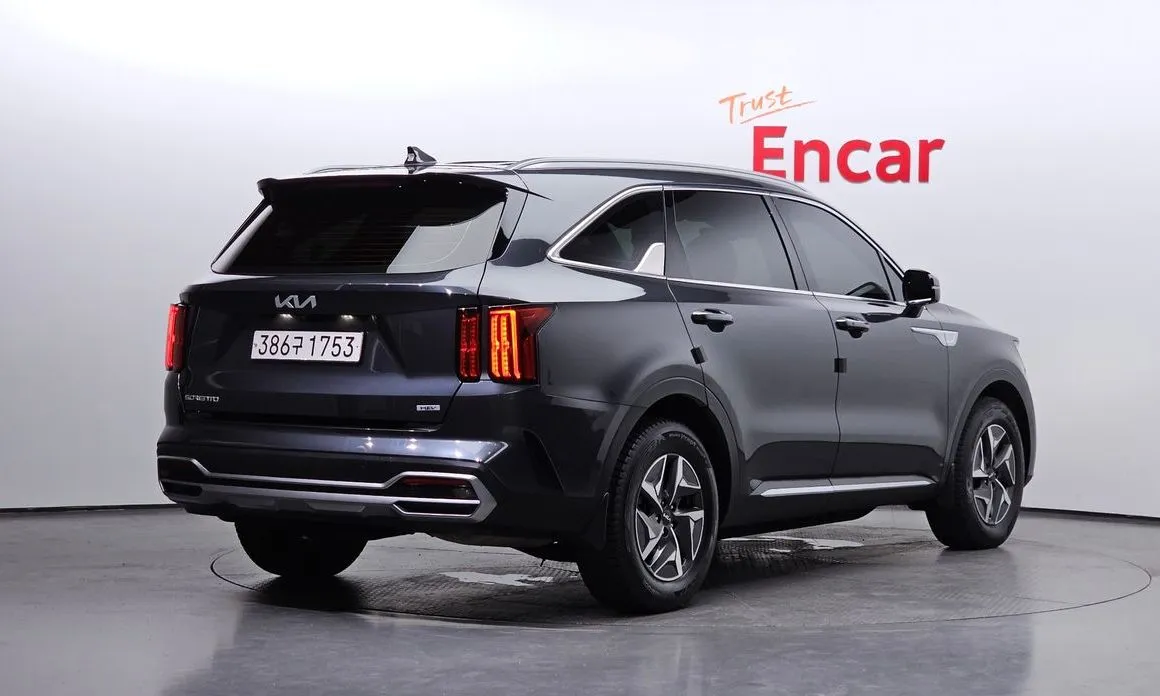Kia Sorento — фото 5
