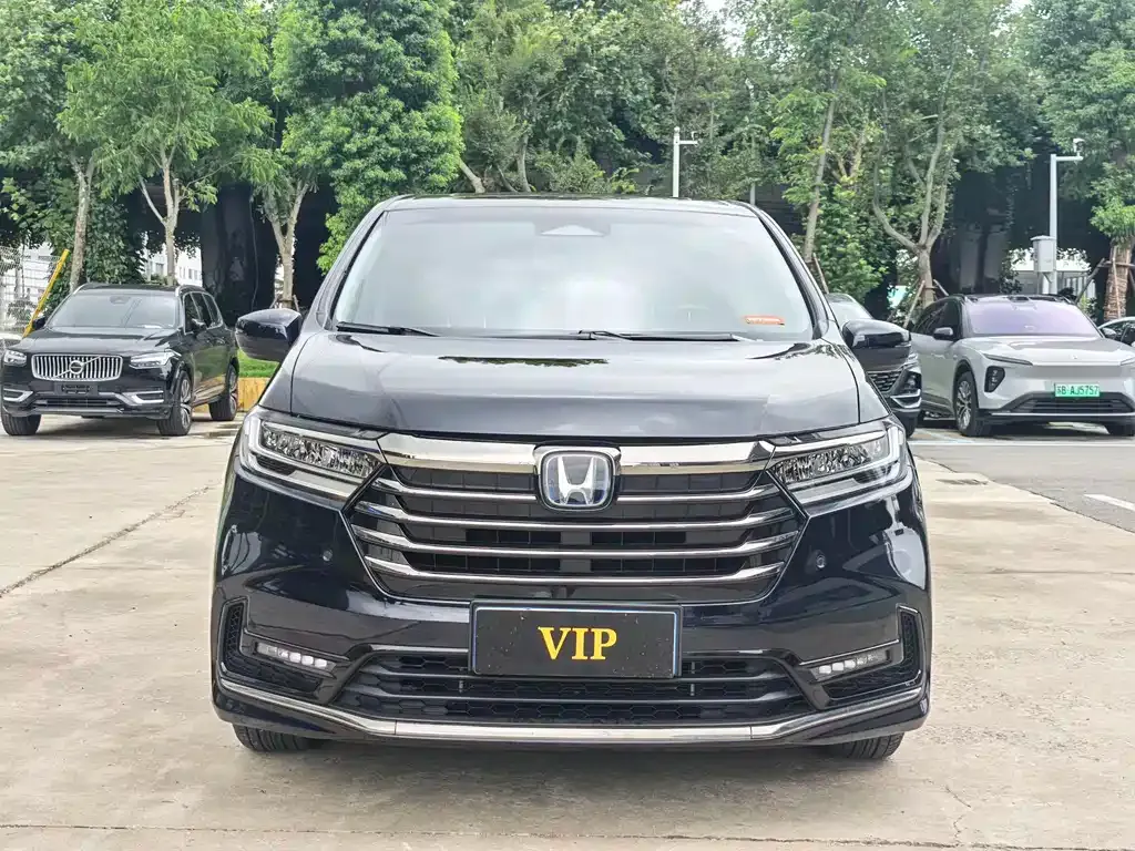 Honda Odyssey — фото 10