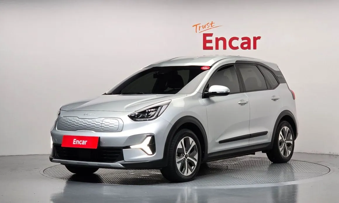Kia Niro — фото 1