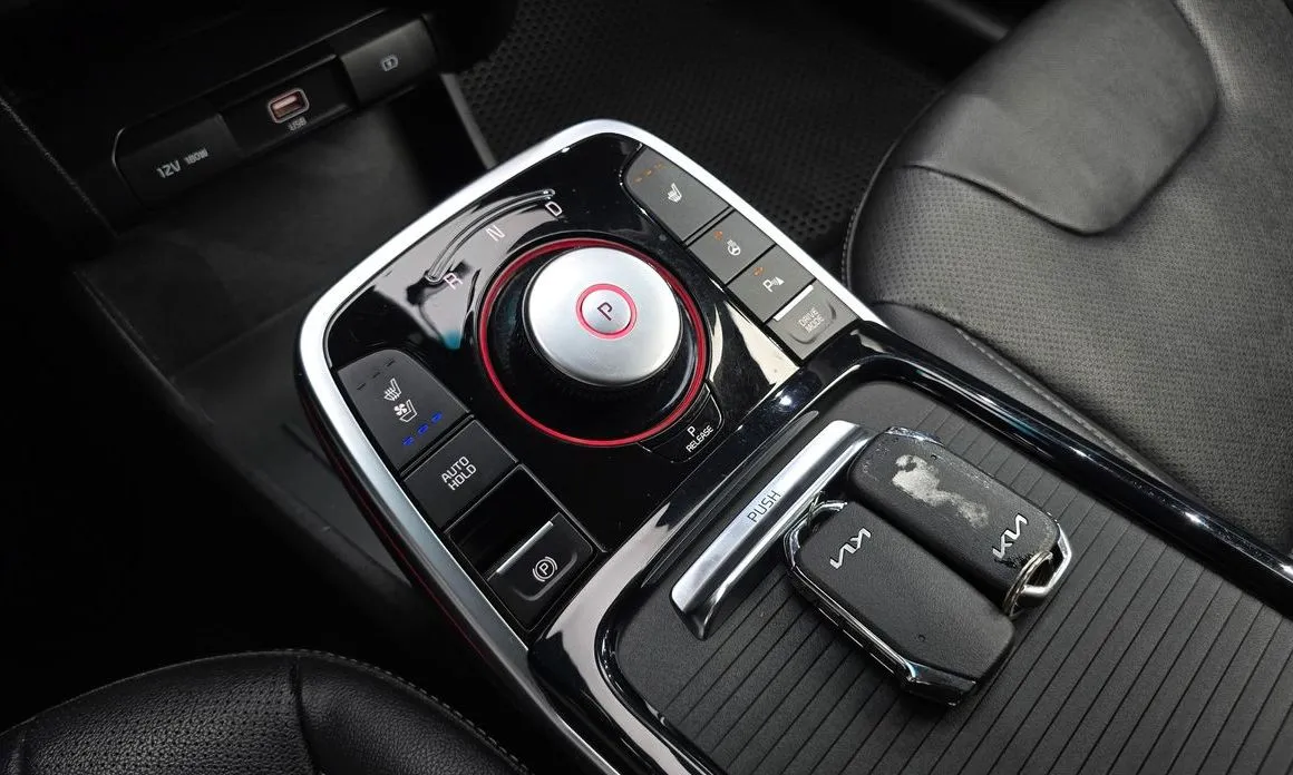 Kia Niro — фото 10