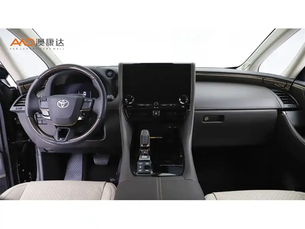 Toyota Alphard — фото 9