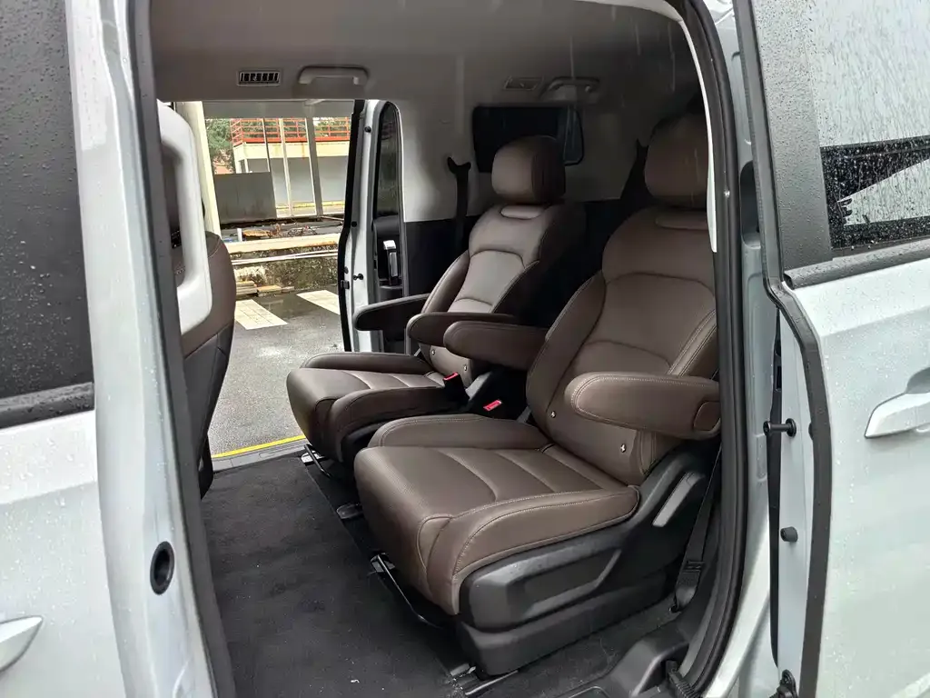 Wuling Xingguang 730 New Energy — фото 8