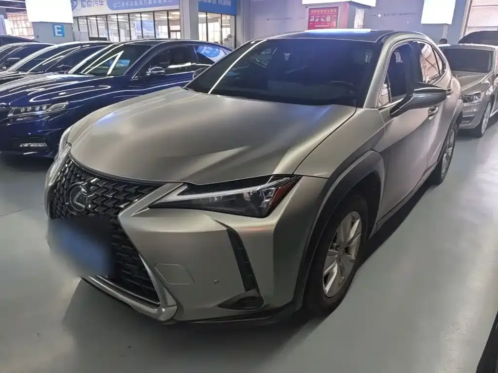 Lexus UX — фото 4