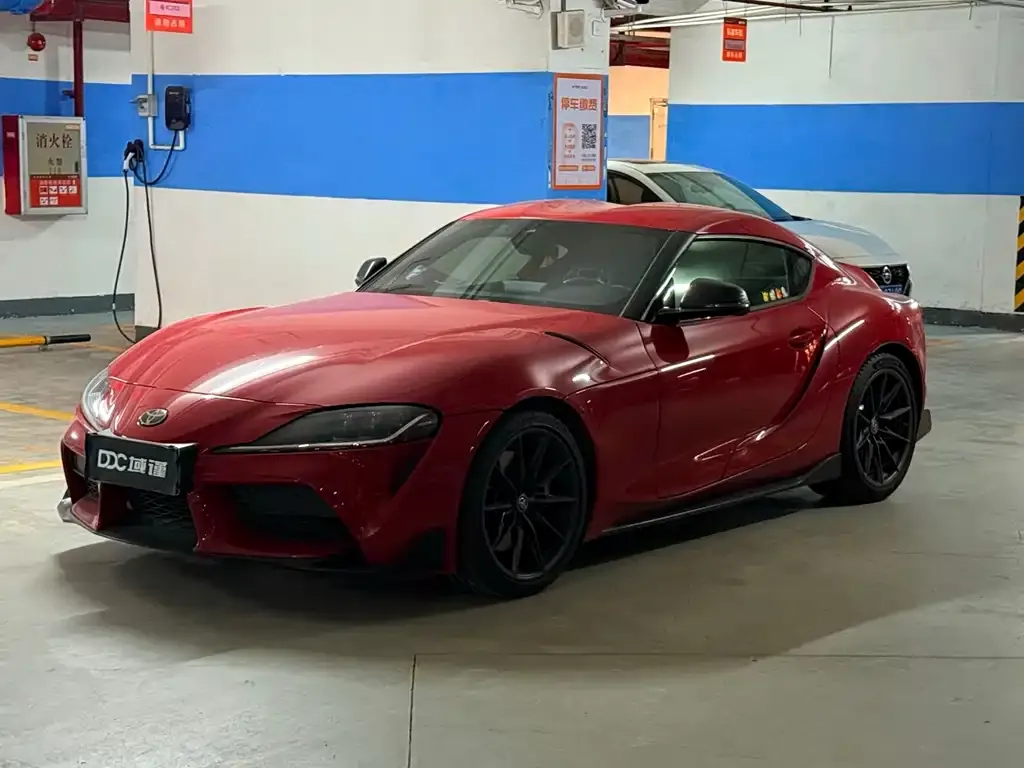 Toyota Supra — фото 1
