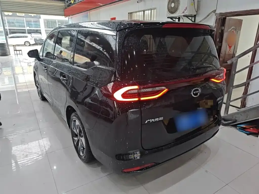 GAC Motor Trumpchi M6 — фото 3