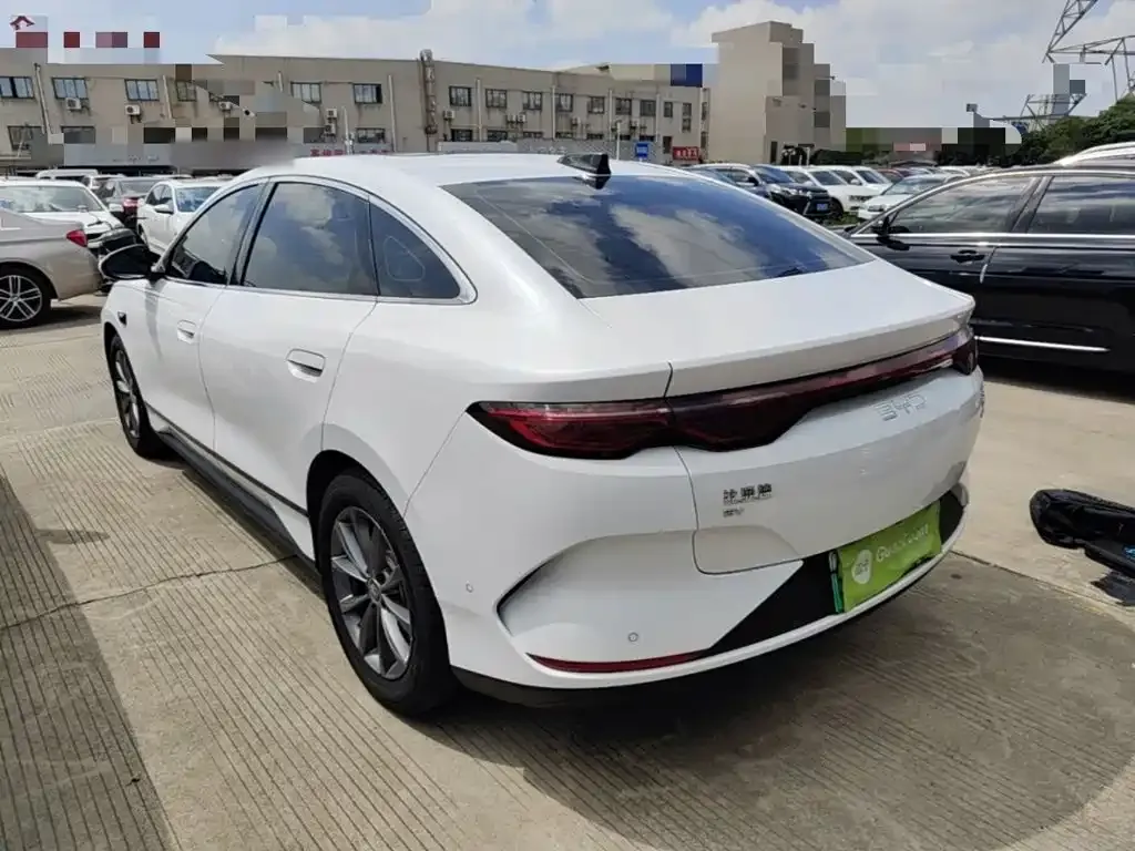 BYD Qin L — фото 10