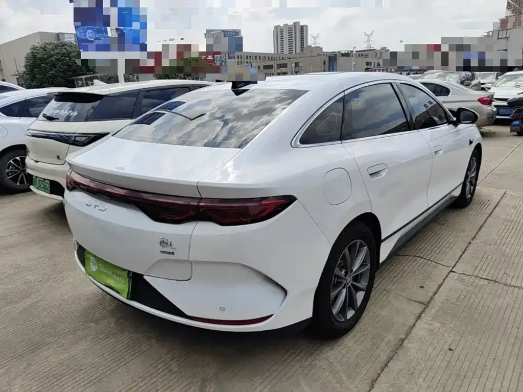 BYD Qin L — фото 7