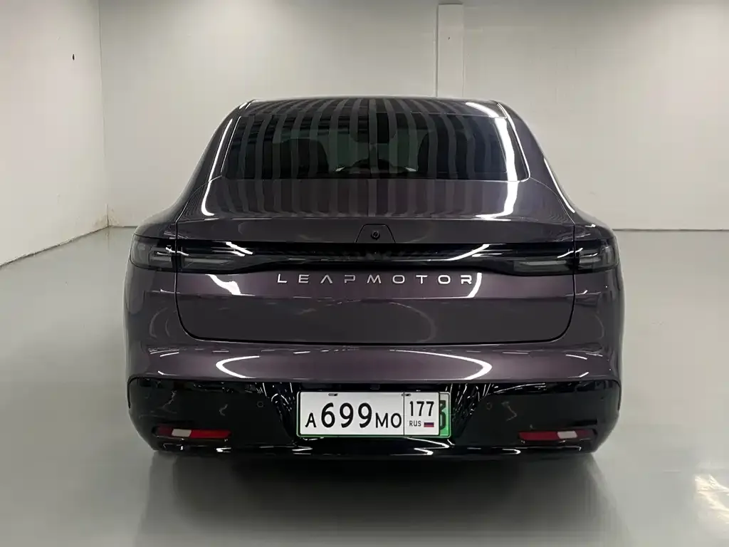 Leapmotor Leapmotor B01 — фото 2