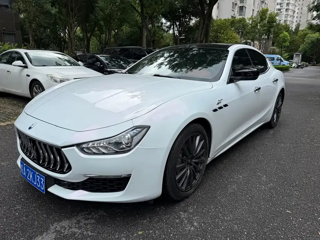Maserati Ghibli — фото 1
