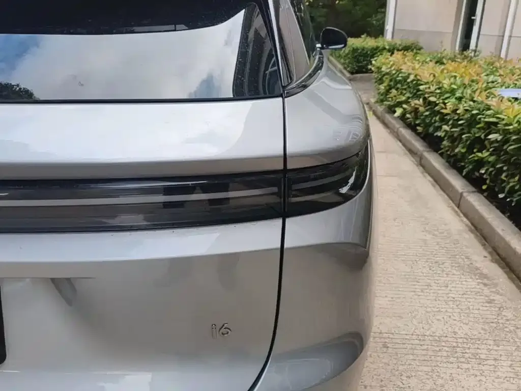 Li Auto Li i6 — фото 4