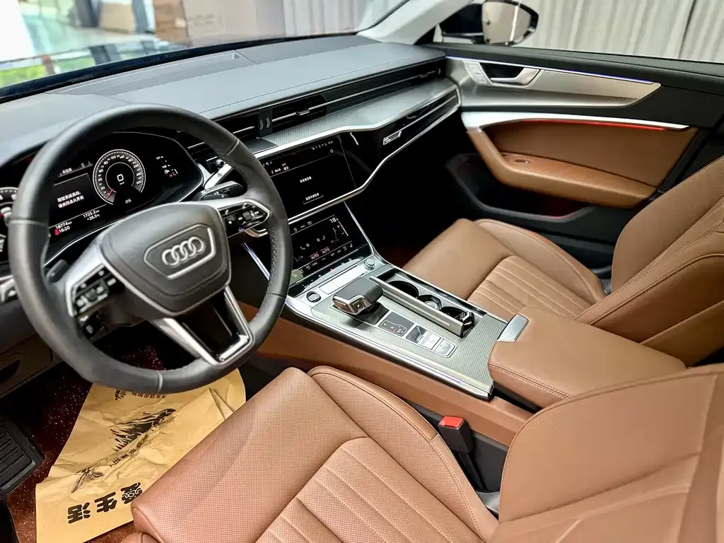 Audi A6L — фото 10