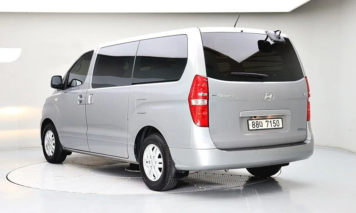 Hyundai Starex — фото 6