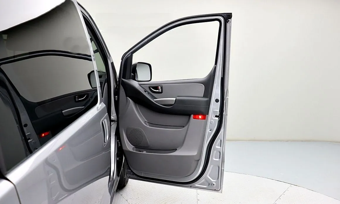 Hyundai Starex — фото 9