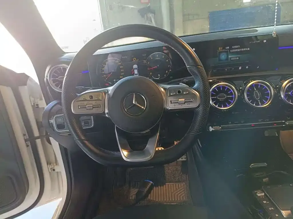 Mercedes-Benz CLA (Import) — фото 4