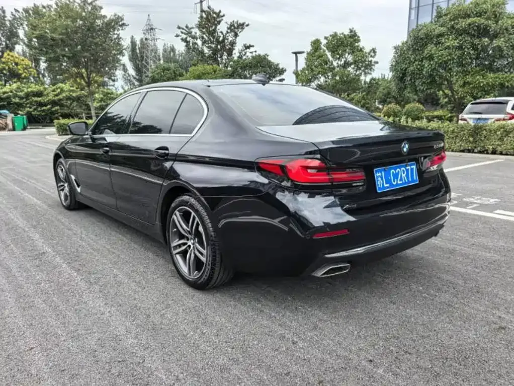 BMW 5 Series — фото 4