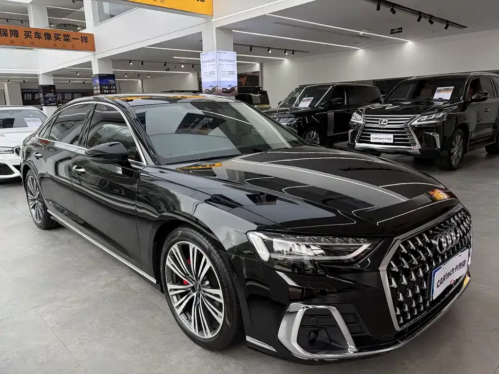 Audi A8 — фото 5