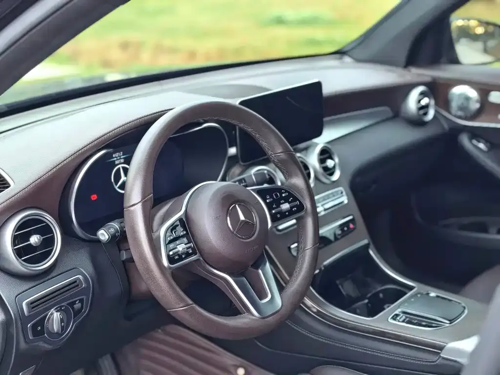 Mercedes-Benz GLC — фото 2