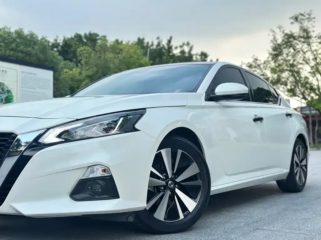 Nissan Teana — фото 3