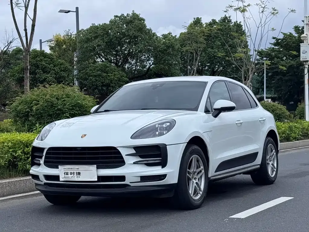 Porsche Macan — фото 1