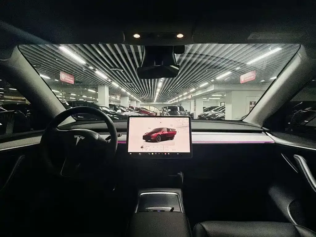 Tesla Model Y — фото 6