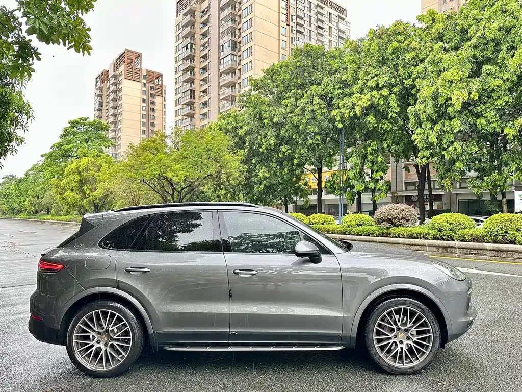 Porsche Cayenne — фото 2