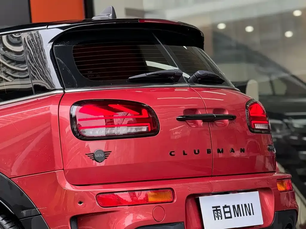 MINI Clubman — фото 4
