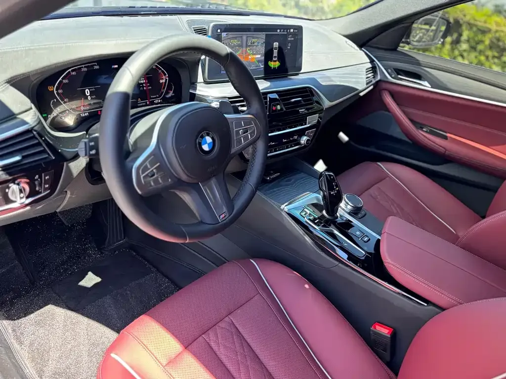 BMW 5 Series — фото 2
