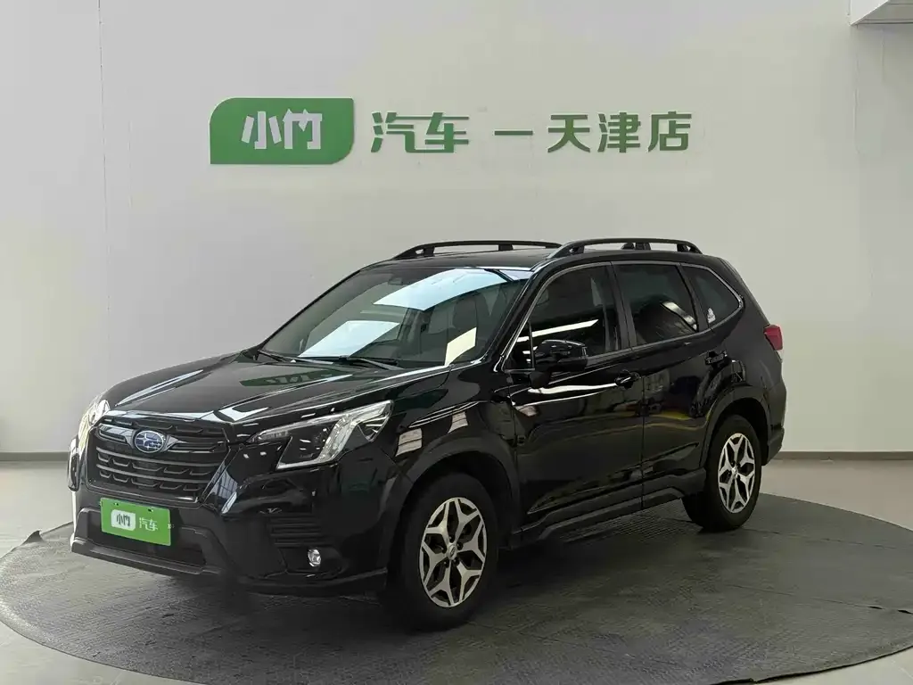 Subaru Forester — фото 1