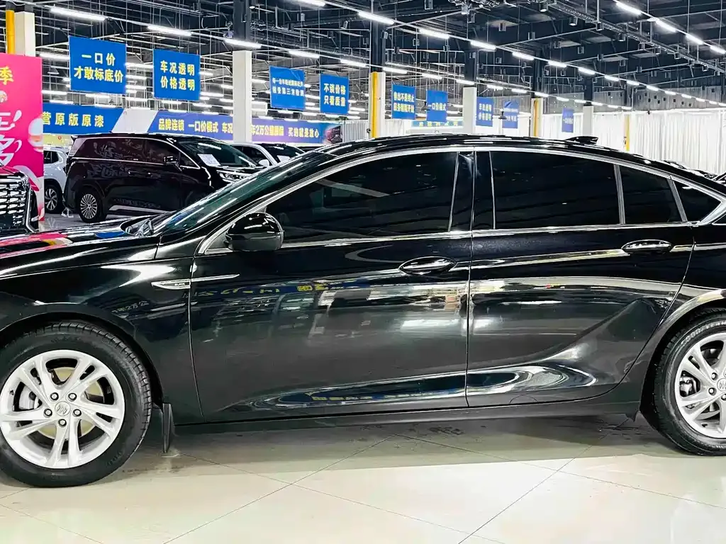Buick Regal — фото 10